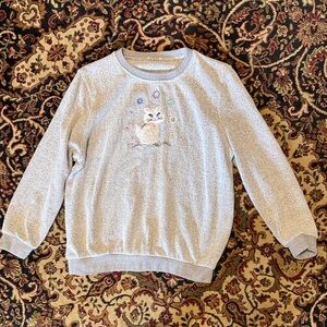Elegant Gray Sweatshirt with Cat Design medium
